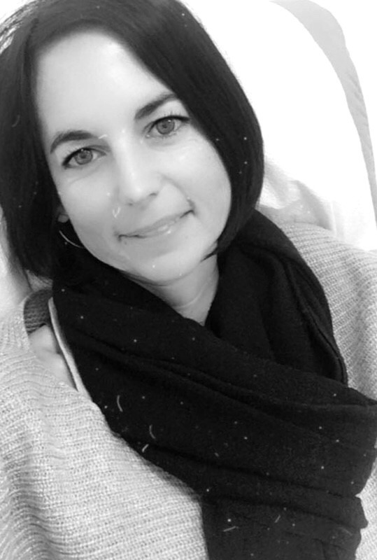 Julia NEUHÄUSER
